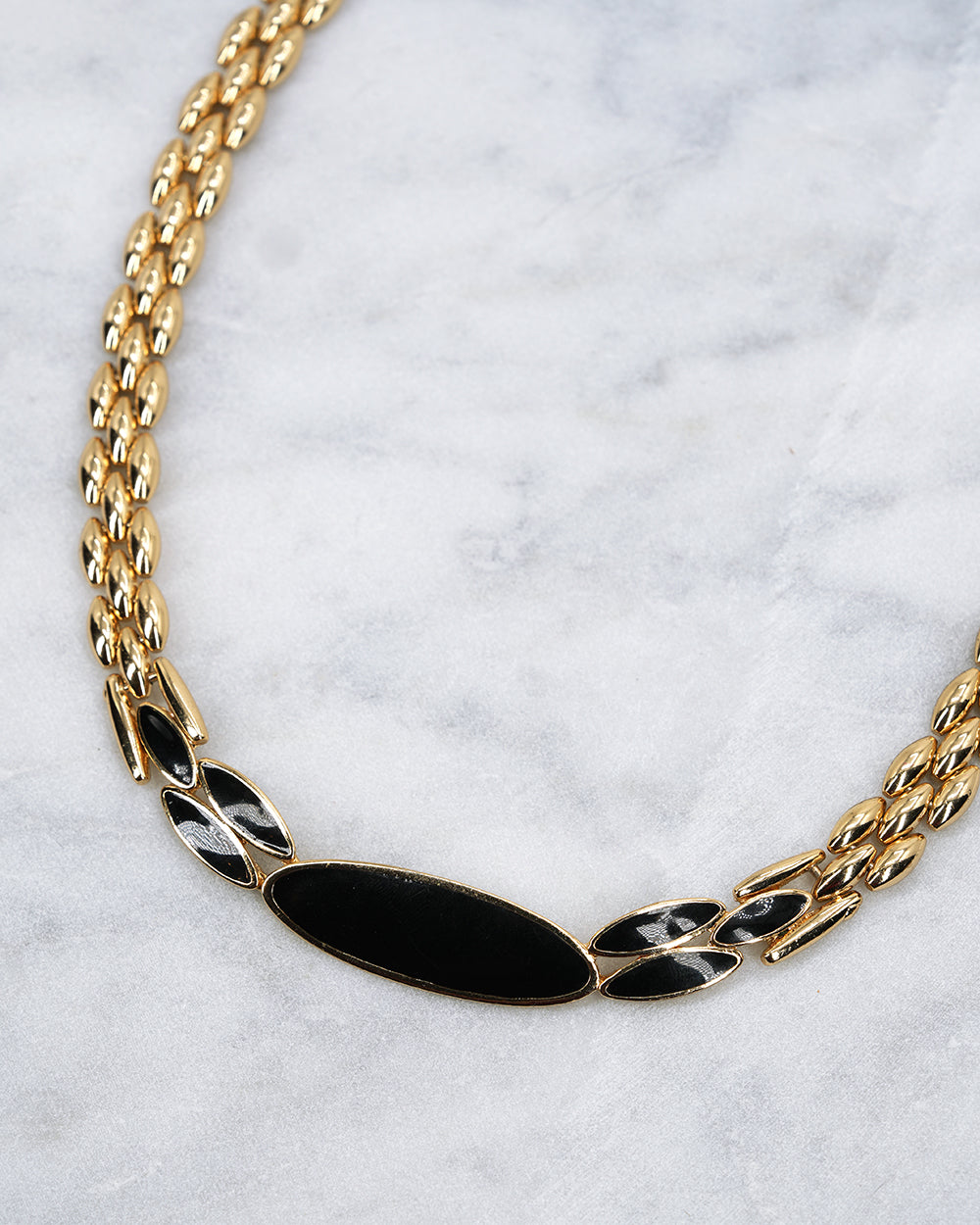 Collier Orena