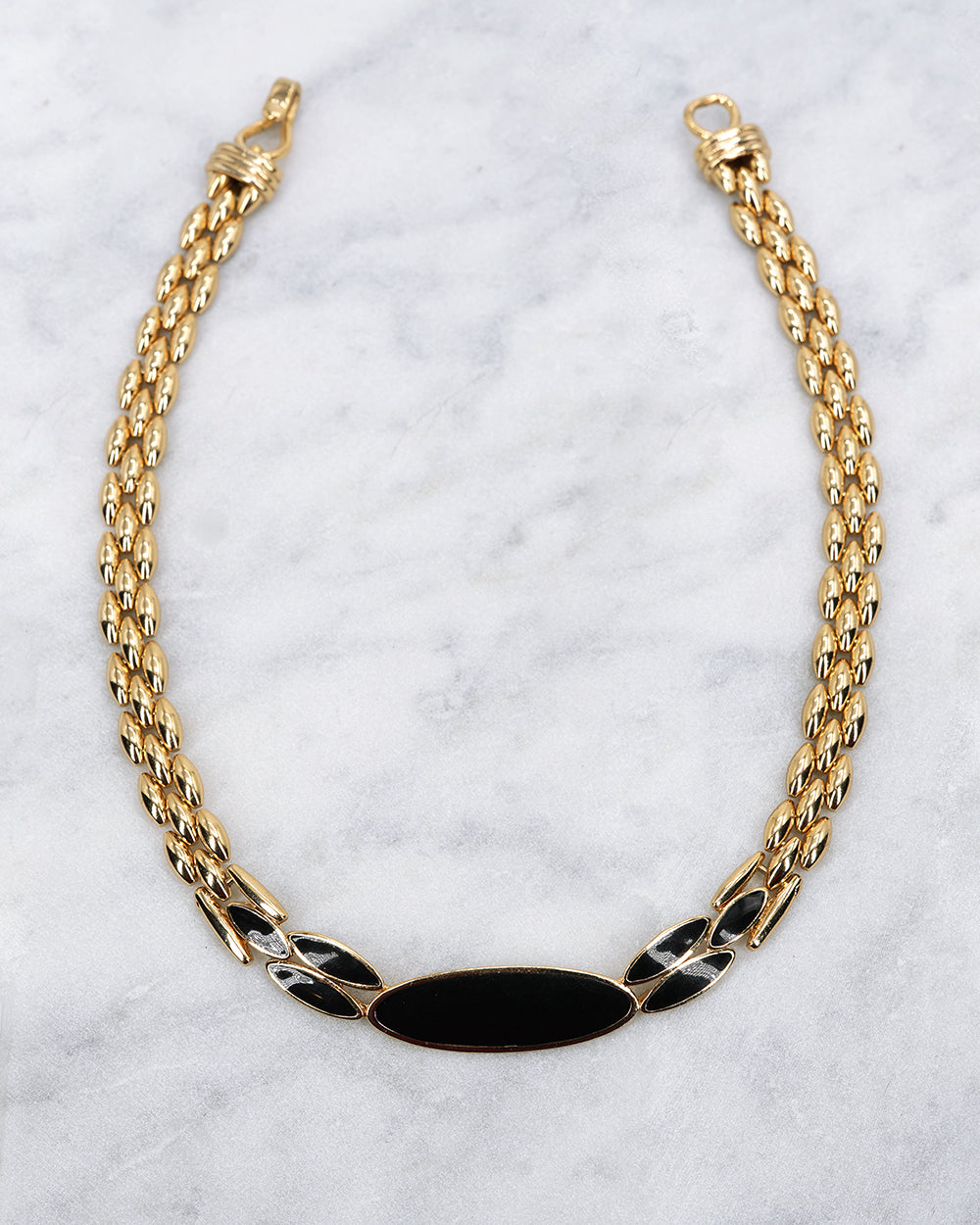 Collier Orena
