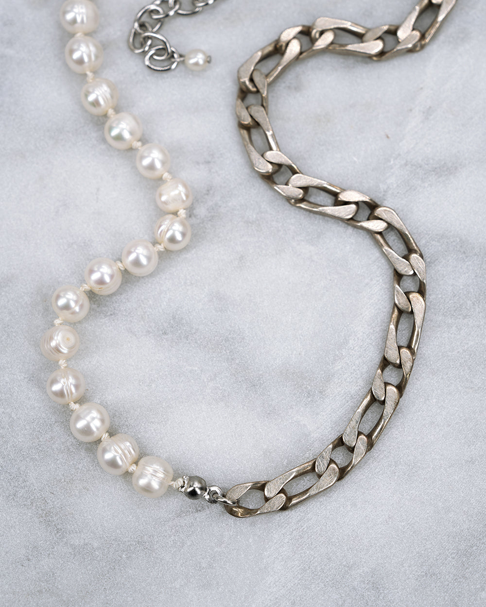 Collier Mona