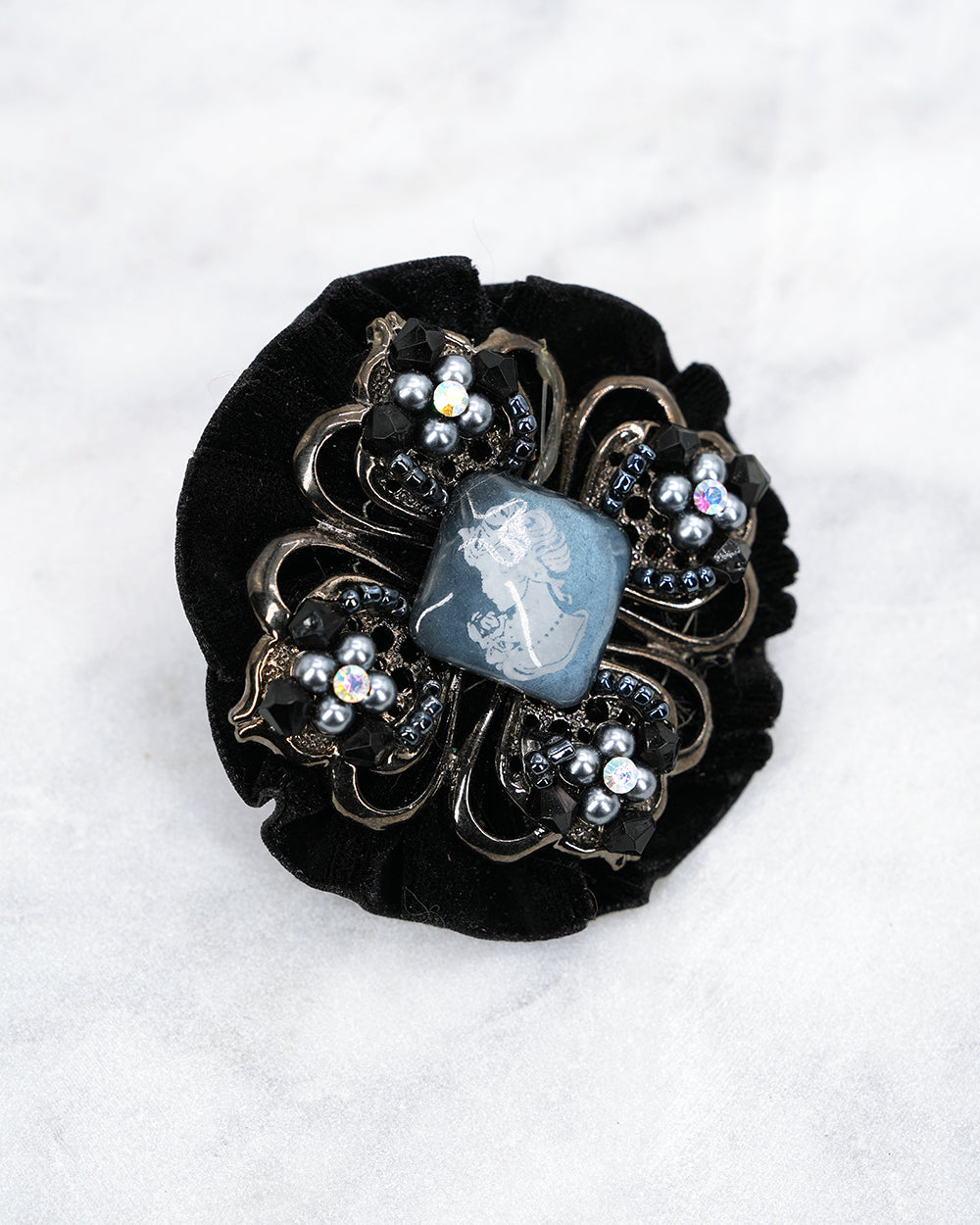 Broche Lana