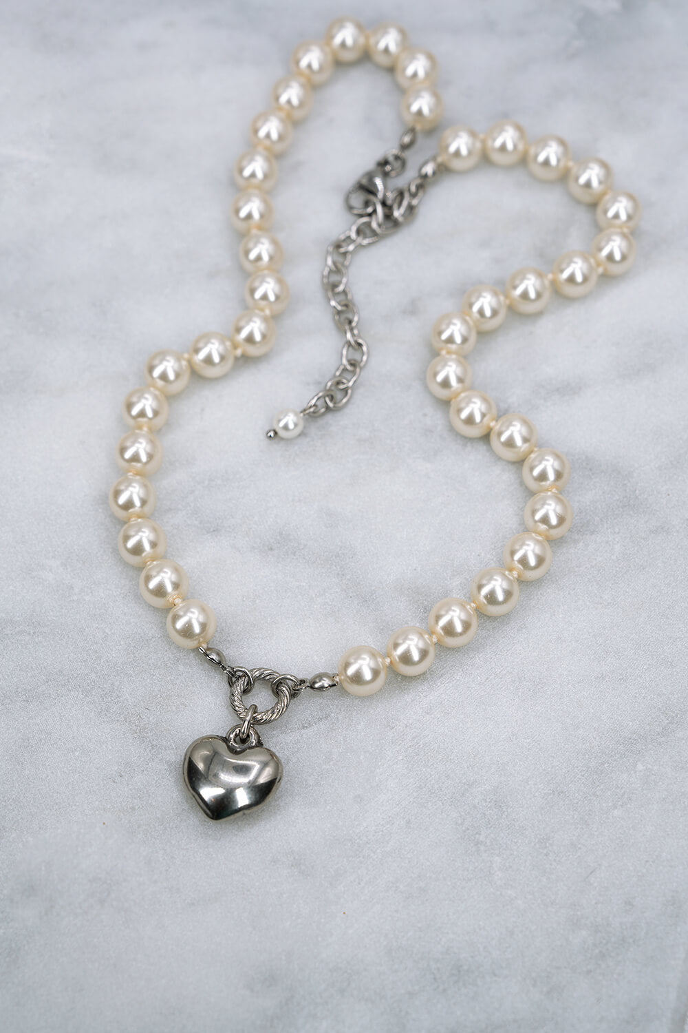 Collier Sora