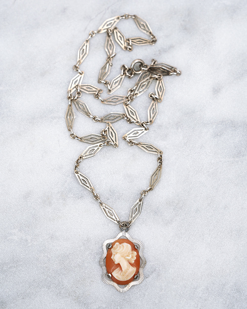 Collier Yvonne